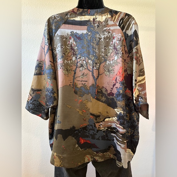 Devernois Abstract Print Silk Blouse - Picture 3 of 13